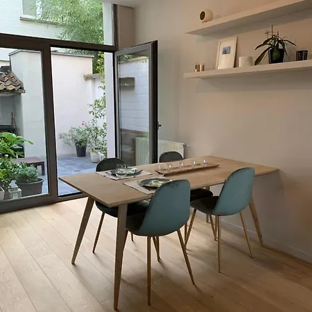 With Private Bathroom In A Remodeled House In The Center Of Ubytování v soukromí